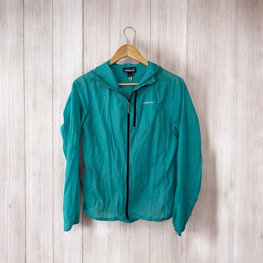 Patagonia Houdini lightweight Jacket Desert Turquoise Small.